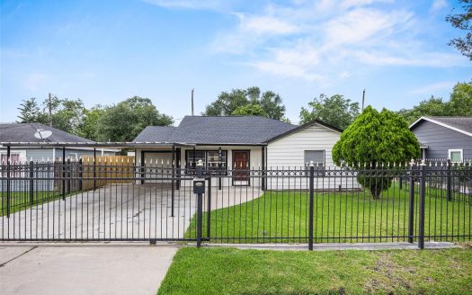 innovarealtytexas.com 5419 firefly ave houston tx 77017 imgi 88 419949054